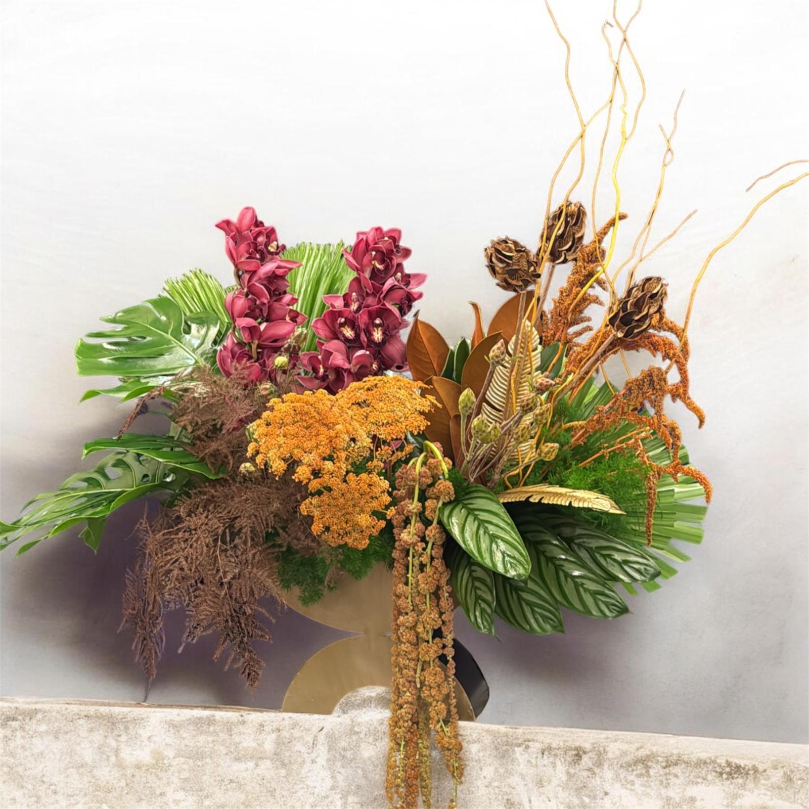 Tropical Moderm Arrangement